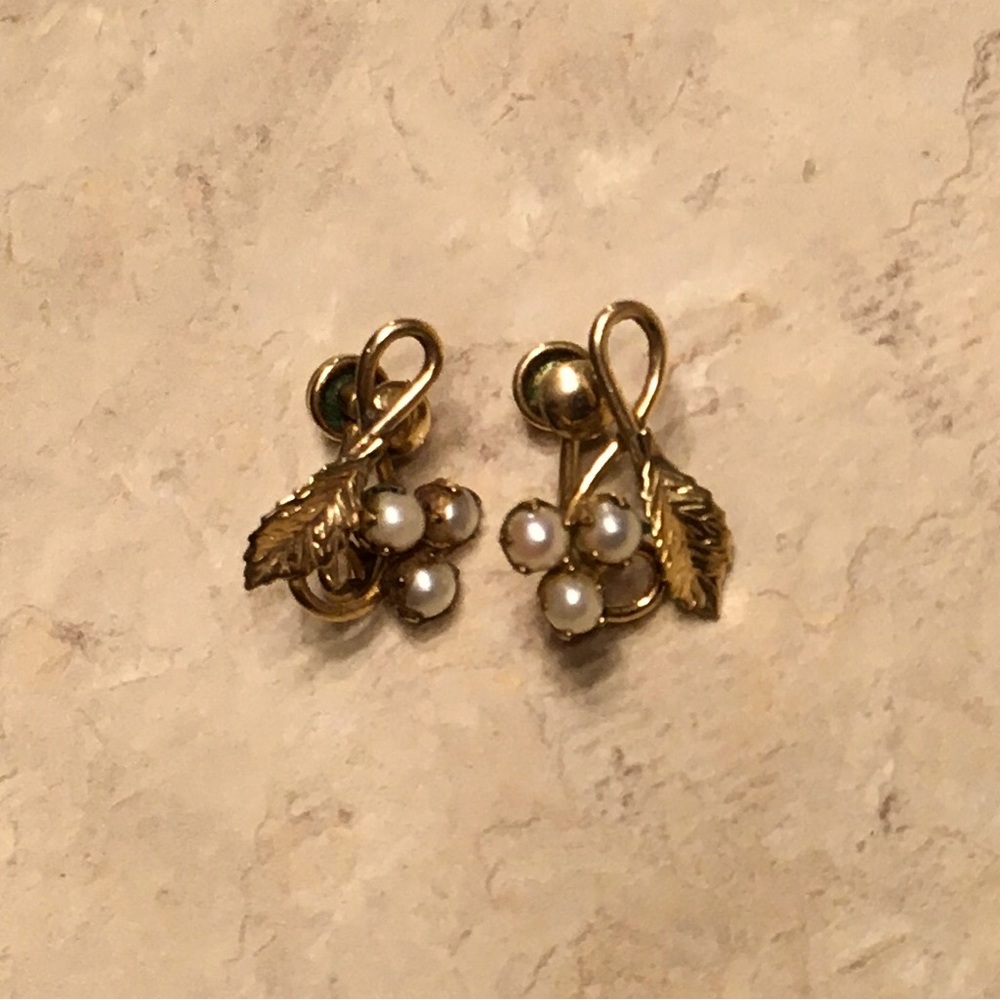 Gold earrings